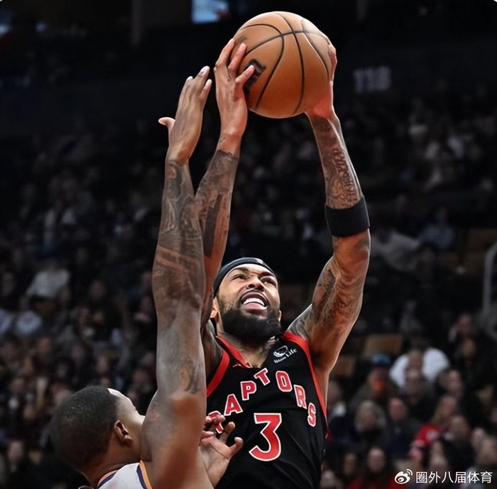 杜兰特致命失误后准绝杀，爱德华兹42分登顶今日