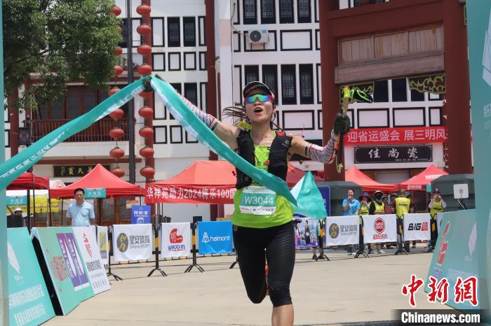 海峡两岸越野赛在将乐拉开帷幕 选手共赴山野挑
