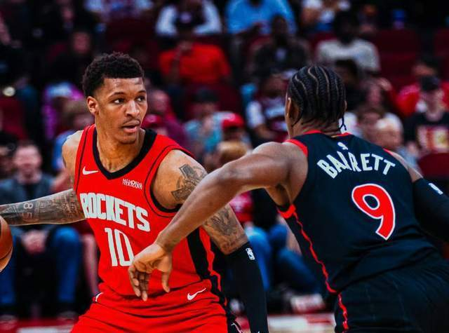 火箭锋线双核分化史密斯进攻手段升级成关键变