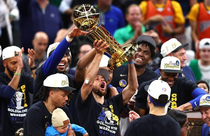 乔·拉科布收购勇士队市值暴涨25倍创体育投资奇