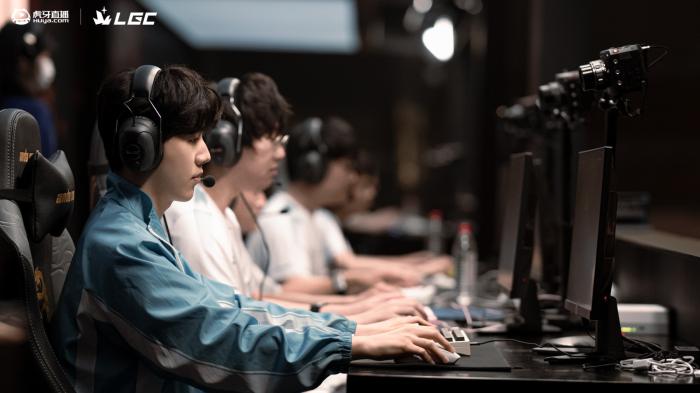 英雄联盟传奇杯落幕，老头们如何迎来又一春？