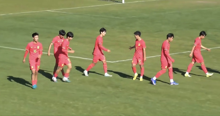 U16国足首胜秘鲁 刘凯源留洋经验助球队突围