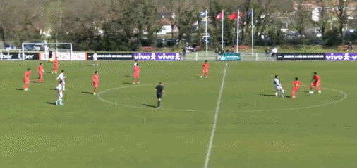 U16国足首胜秘鲁 刘凯源留洋经验助球队突围