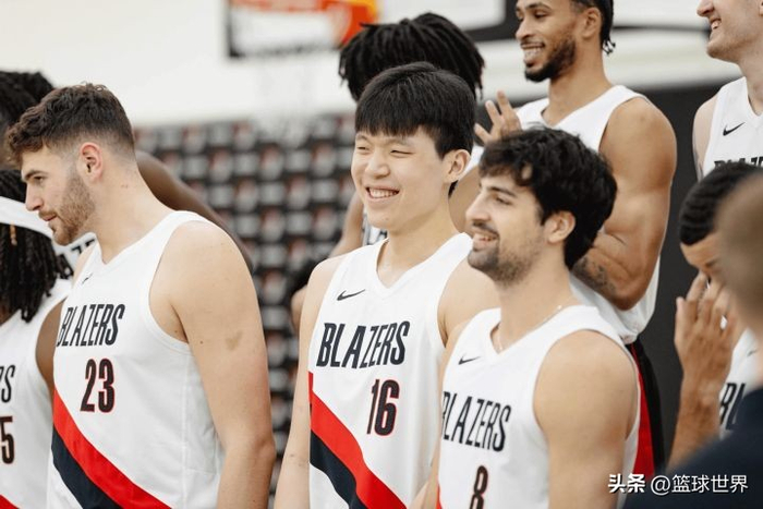 开拓者客场失利排名未变 杨瀚森成球队未来关键