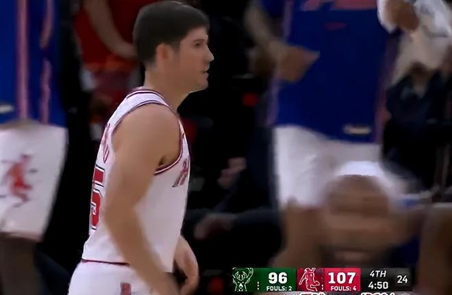 火箭四连胜锁定季后赛席位 谢泼德爆发助队险胜