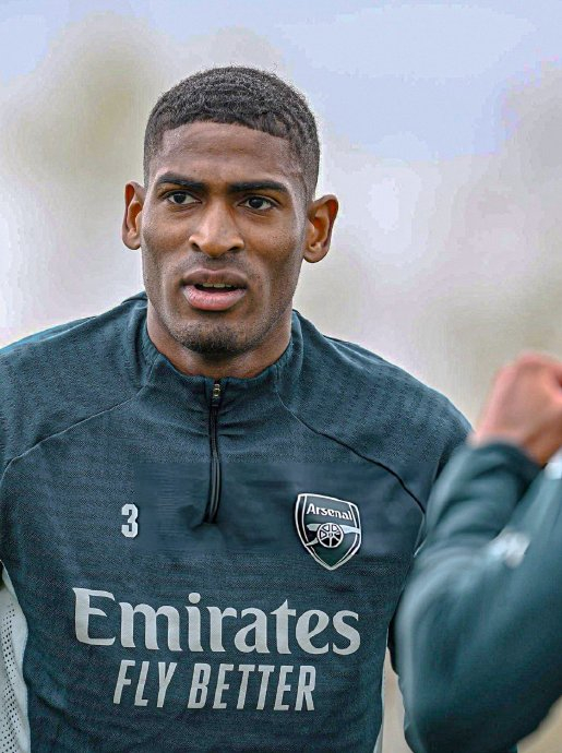 曼城阿森纳展开英超焦点战备战训练全面展开